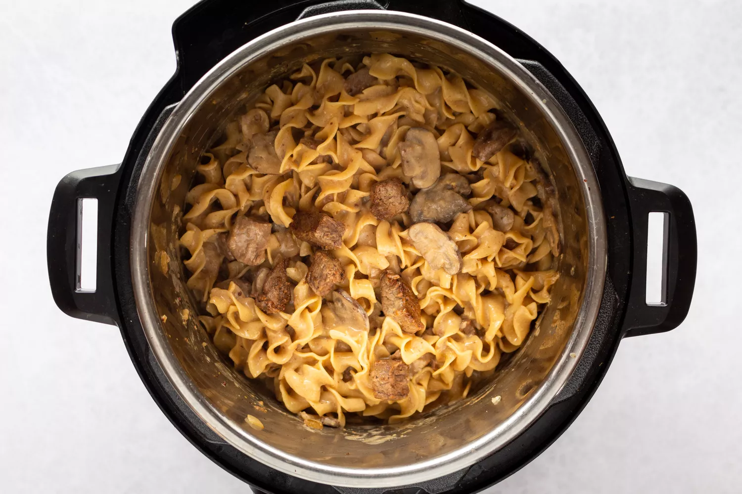 Ingrédients de Beef Stroganoff dans un Instant Pot