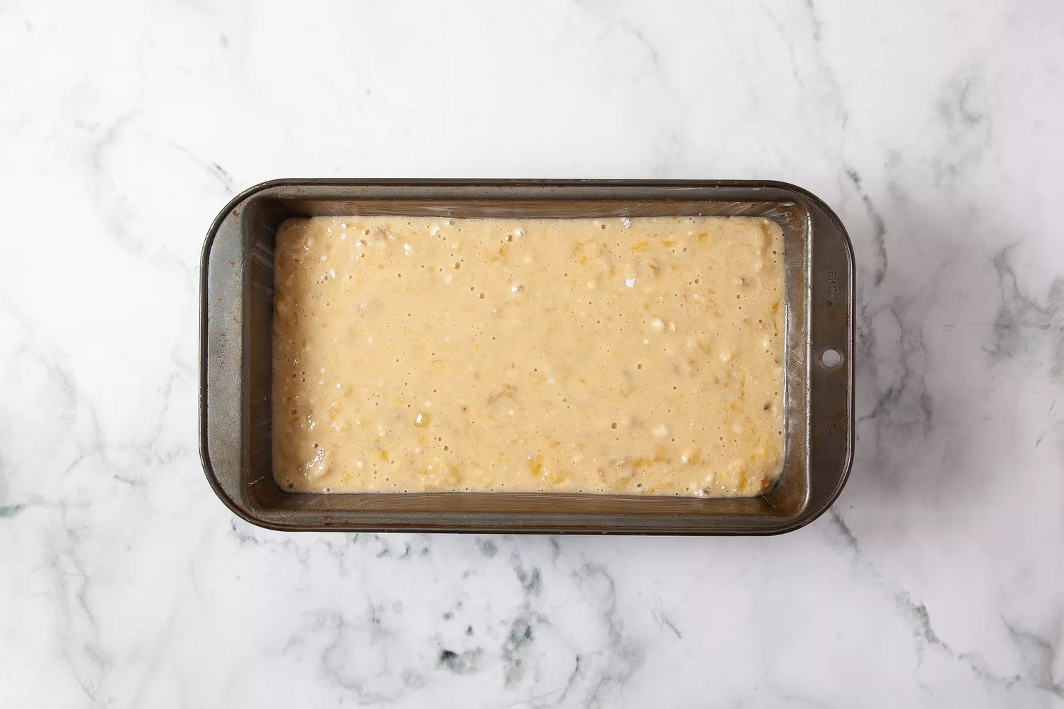 Pâte à pain aux bananes Bisquick dans le moule à pain