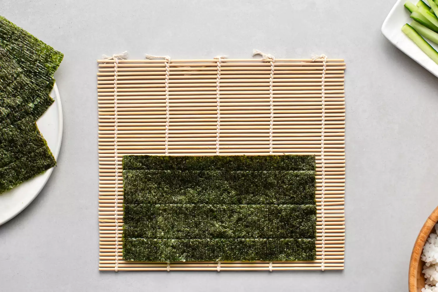 Pièce de nori sur un makisu