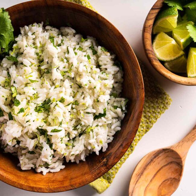 Riz au coriandre et au citron vert de style Chipotle