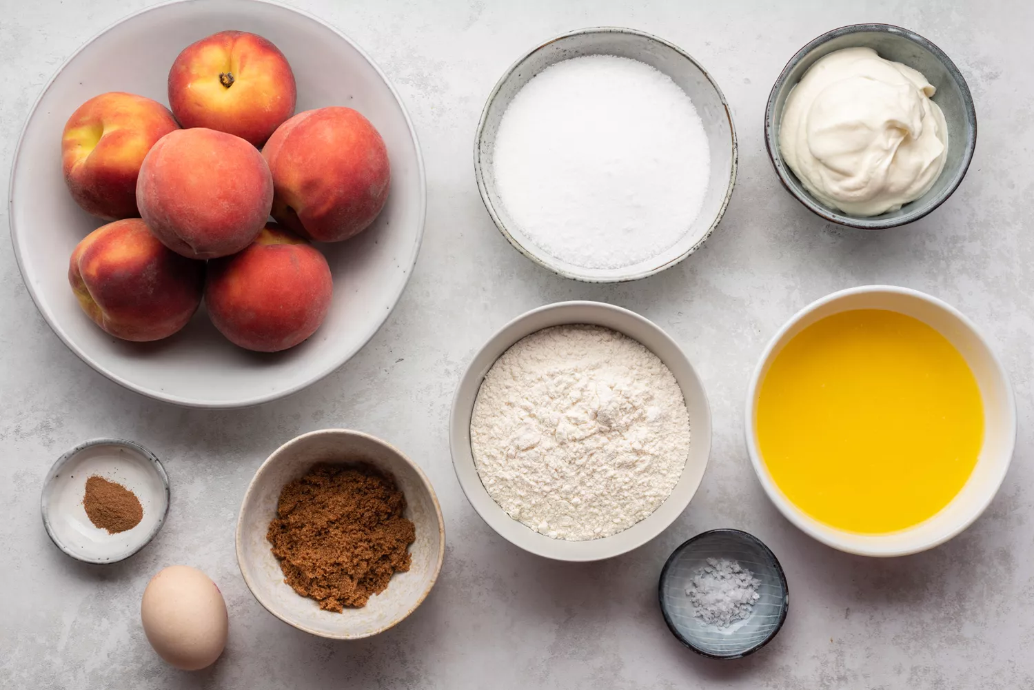 Ingrédients pour le crumble aux pêches fraîches