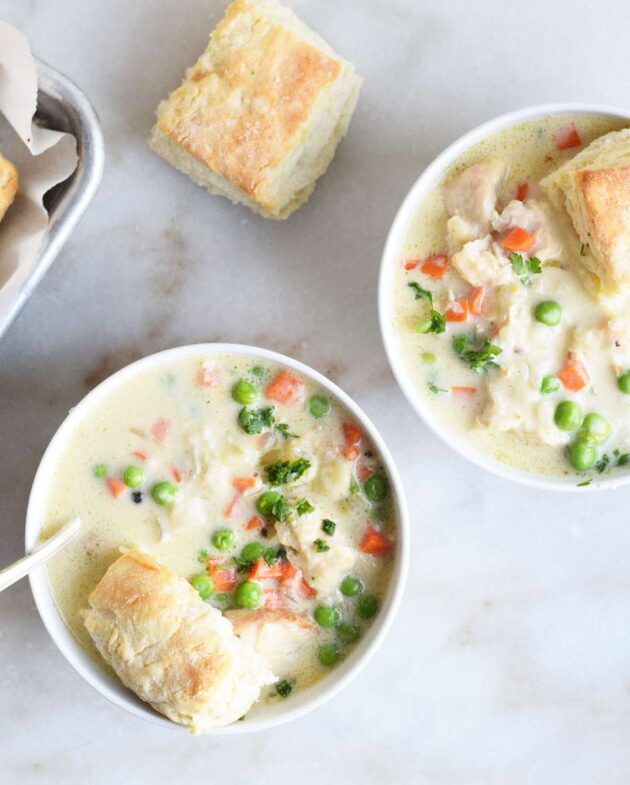 Soupe au poulet et à la tarte.