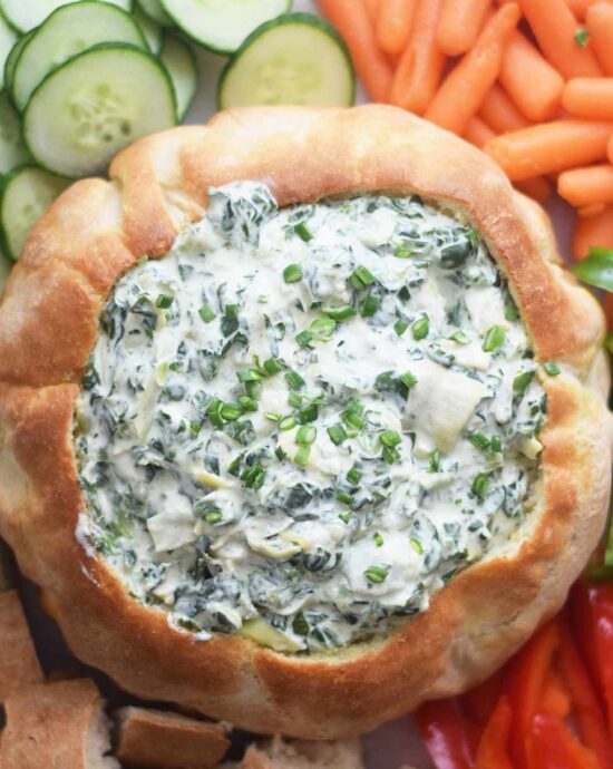 Bol de pain fait maison.