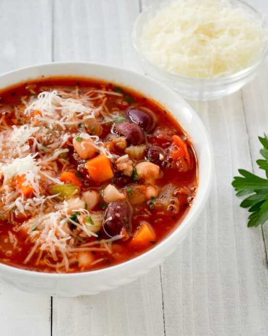 Recette de Pasta e Fagioli de l’Olive Garden au feuillage.